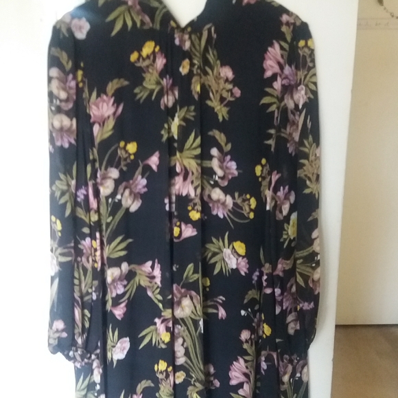 Long sleeve black floral swing dress - Picture 3 of 6